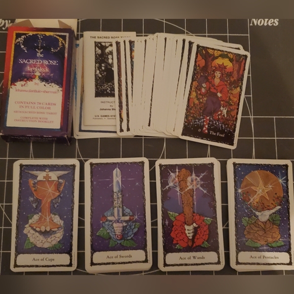 The Sacred Rose Tarot 1990's - Picture 2 of 4